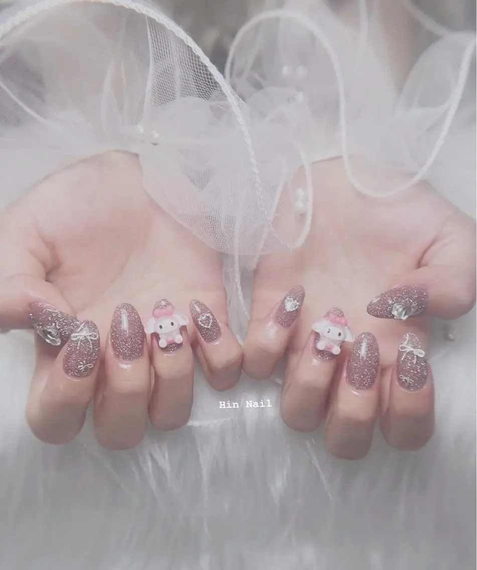 ネイル ハンドネイル HIN NAILのネイルデザイン