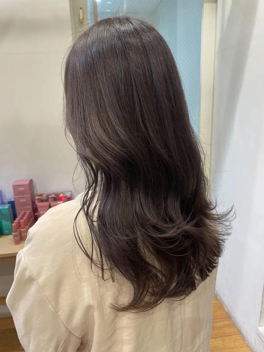 カラー 市吉 杏奈のヘアスタイル