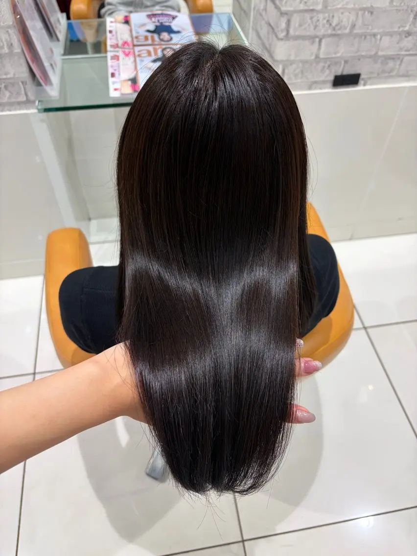 セミロング カラー ブラウンカラー ダークブラウン レイヤーカット カット ヘアカラー トリートメント 🔆ヒシダ アキ🔅のヘアスタイル