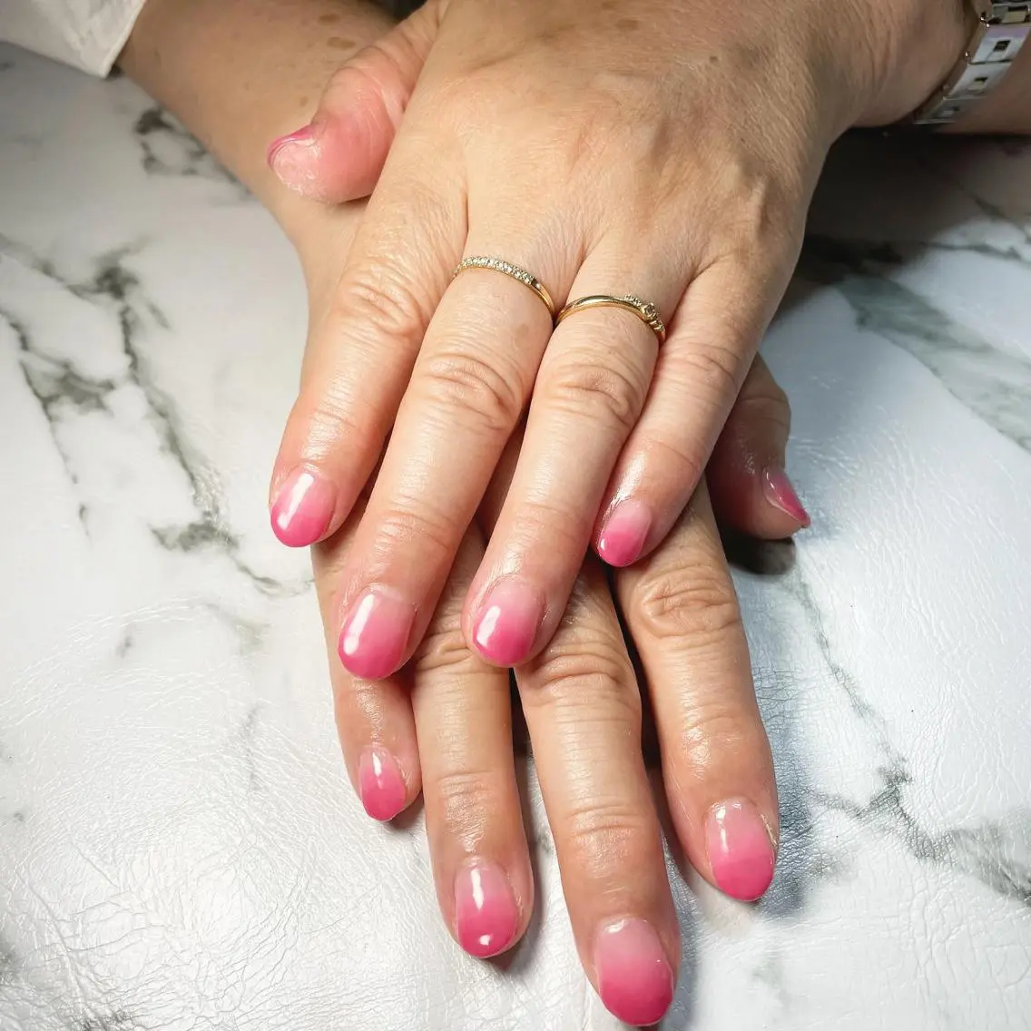 ネイル グラデーション Momo nailsalonのネイルデザイン