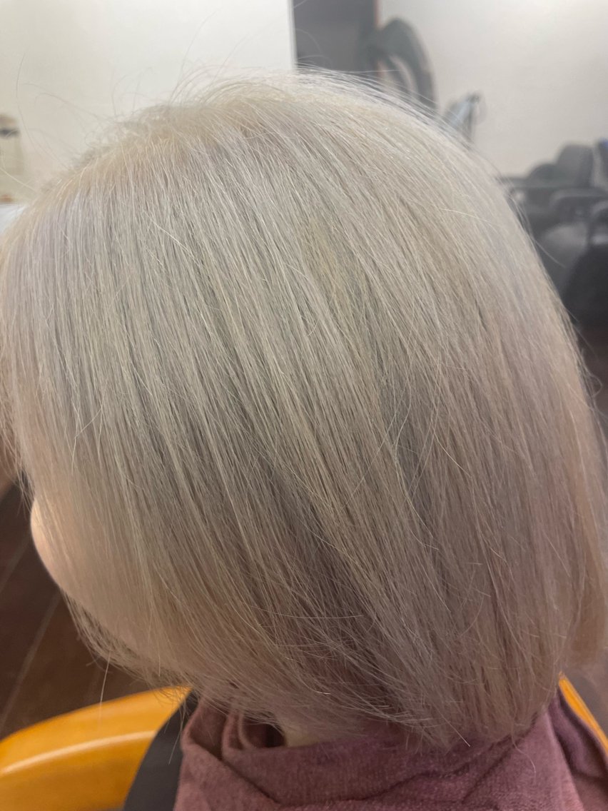 ショート カラー 桧山 真のヘアスタイル