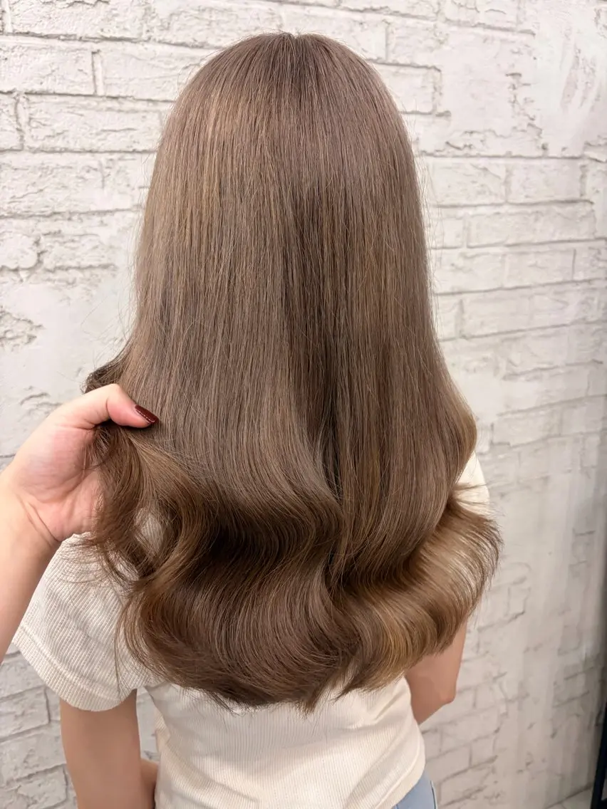 ロング カラー 透明感カラー ヘアカラー 🌷RINKA🌷 ブリーチモデル募集中のヘアスタイル