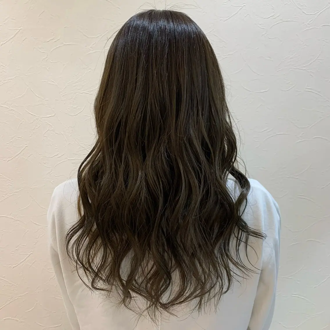 ロング カラー ブラウンカラー オリーブブラウン ヘアカラー 本多 剛大のヘアスタイル