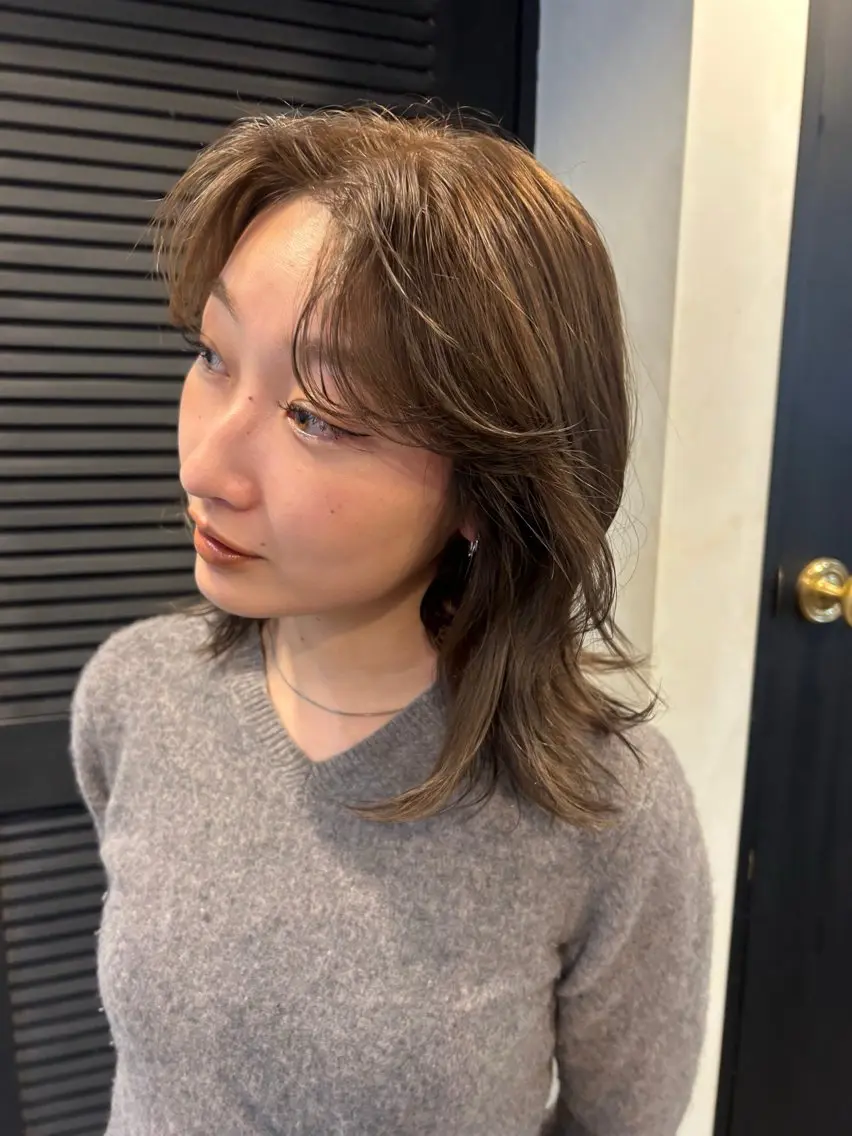 ミディアム カラー パーマ カット ヘアカラー レイヤー/透明感/ ブリーチなし/わかなのヘアスタイル