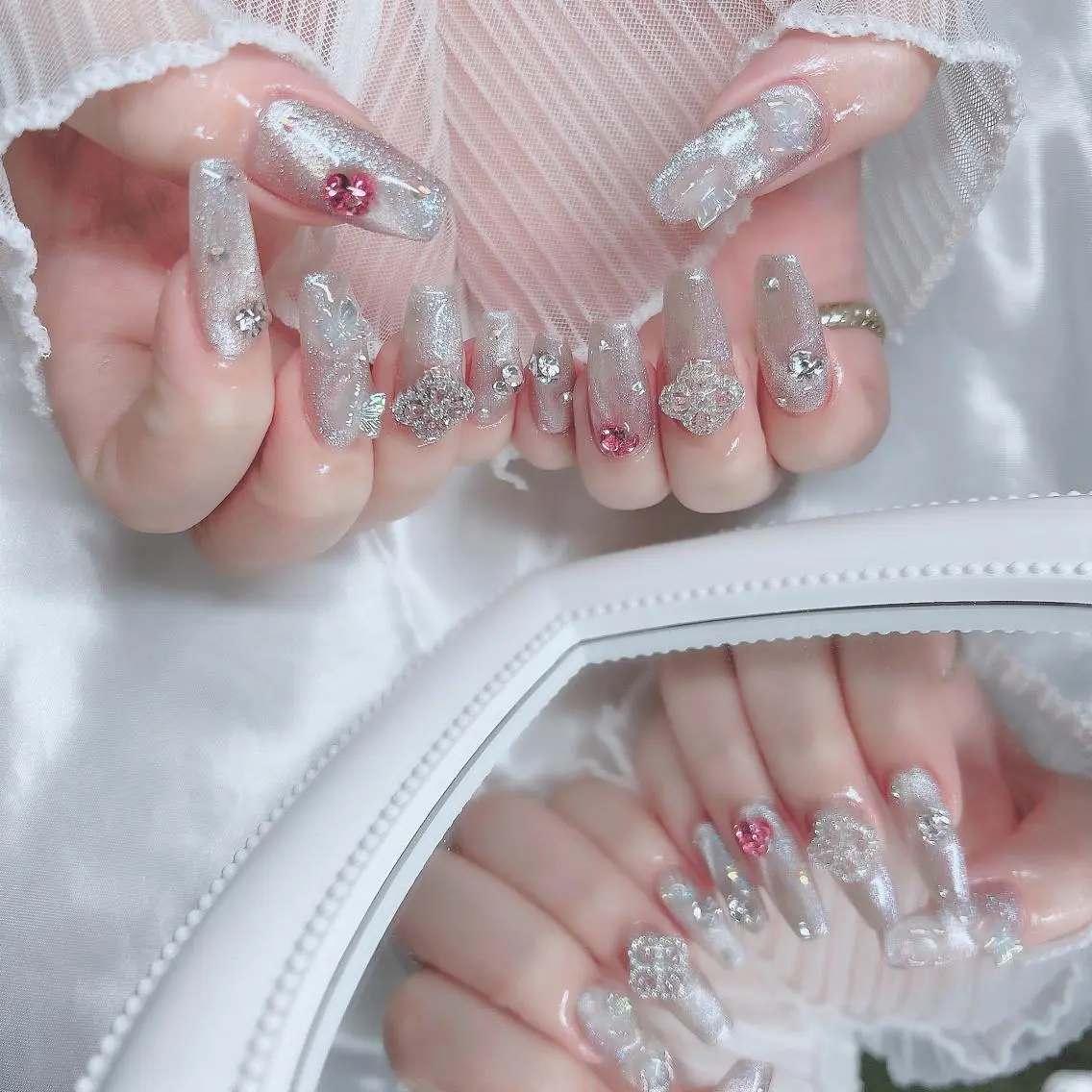 ロング ヘアアレンジ ネイル マツエク・マツパ ワンホンマツエク チークネイル ニュアンスネイル ワンホンネイル ハンドネイル merci nailのネイルデザイン
