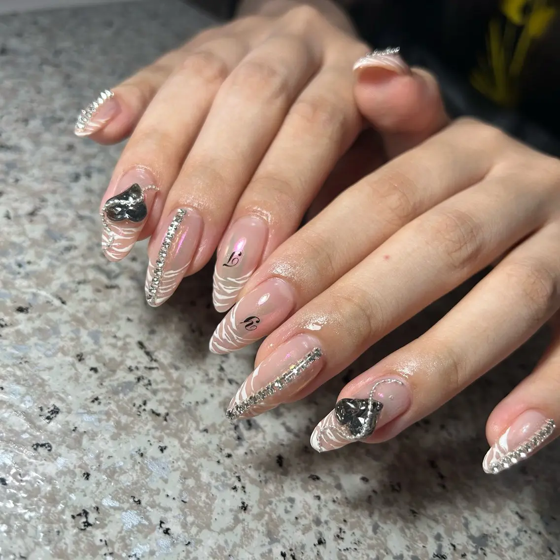 ネイル ハンドネイル nailroom‪ sb‪‪𓈒𓂂𓏸のネイルデザイン