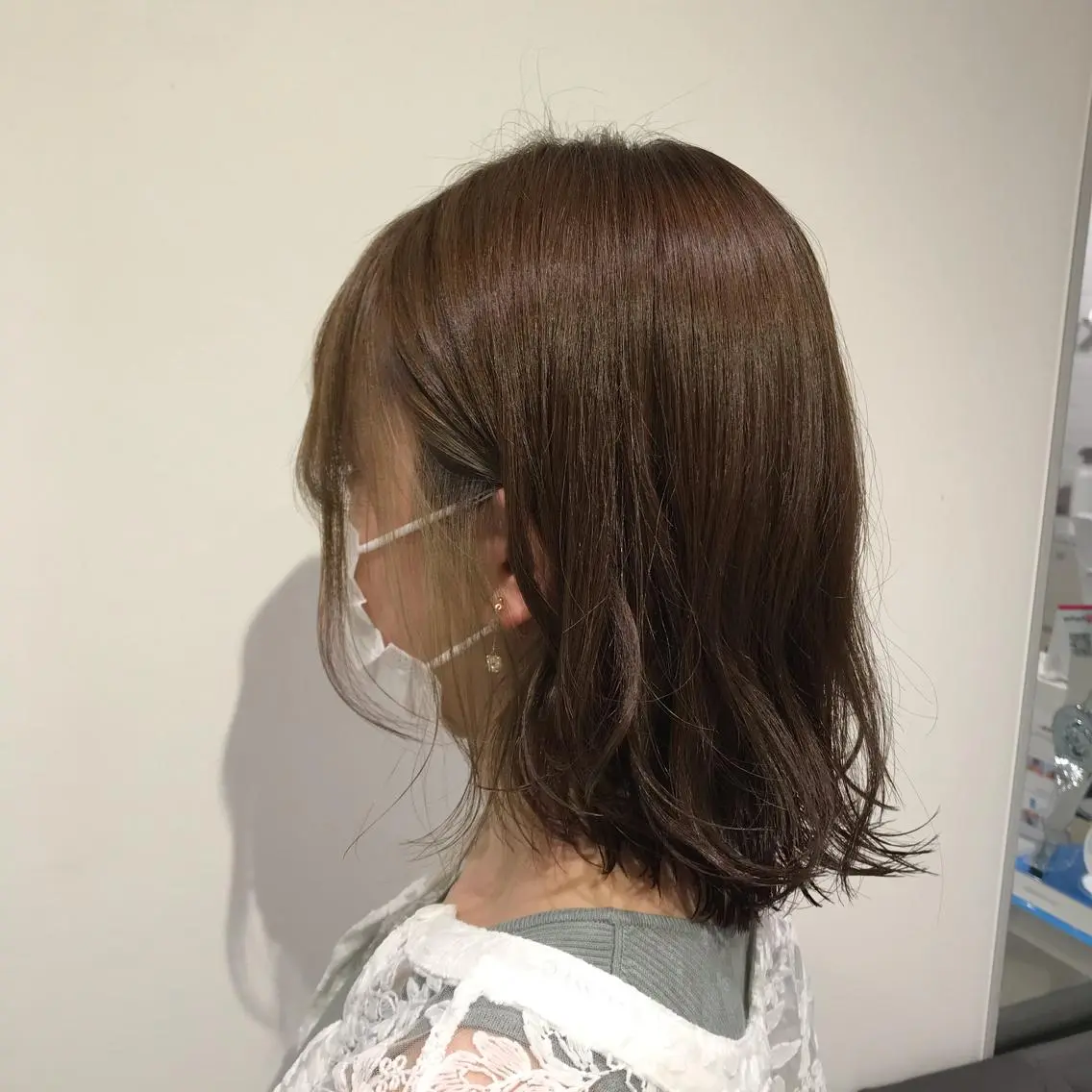 ミディアム カラー ベージュカラー 透明感カラー イヤリングカラー イルミナカラー オリーブベージュ カット ヘアカラー 【暖色カラー特化】 中山由梨のヘアスタイル