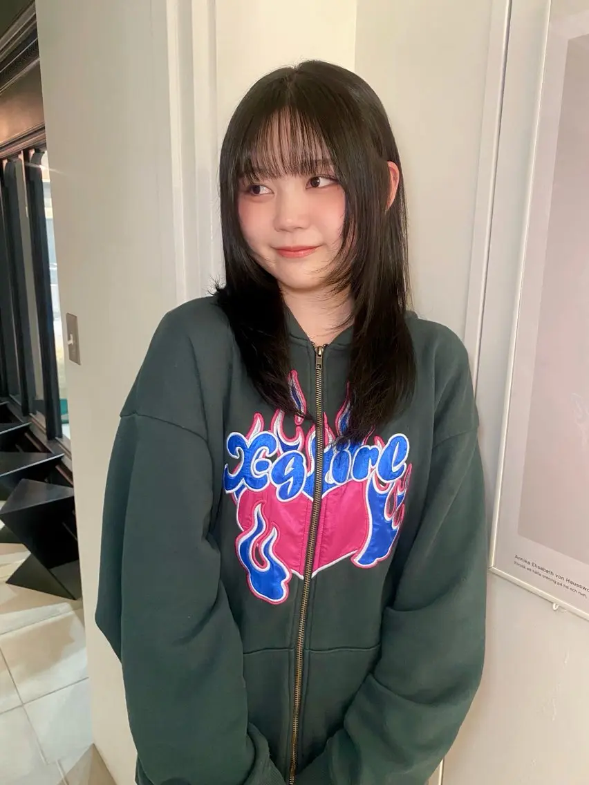 【トーンアップ限定✨】艶ワンカラー🎨➕トリートメント➕マイクロバブル➕ヘッドスパの写真