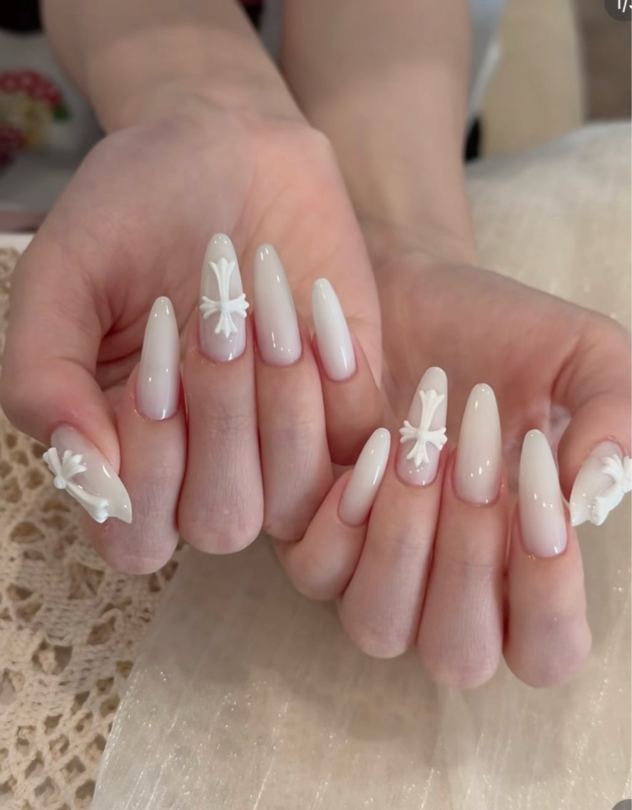 ネイル チークネイル 長さ出し フレンチネイル ハート 韓国ネイル ハンドネイル MAY NAIL salon高田馬場のネイルデザイン