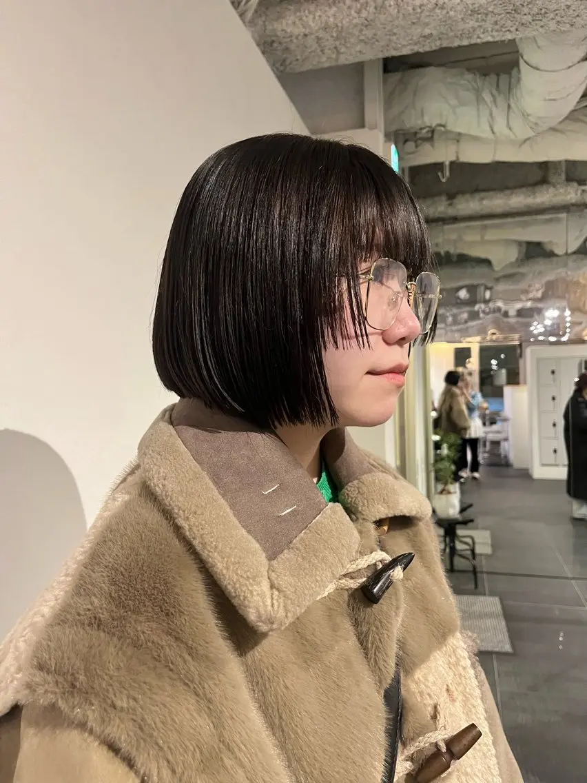 ショート ボブ デザインカット 姫カット ウルフカット ウルフボブ カット 桃果 momokaのヘアスタイル