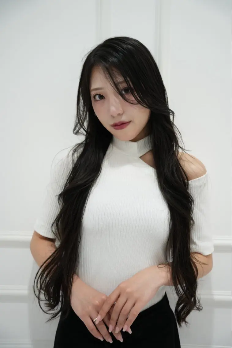 ロング 韓国風ヘア ロング カット 前山未依亜 マエヤマミイアのヘアスタイル