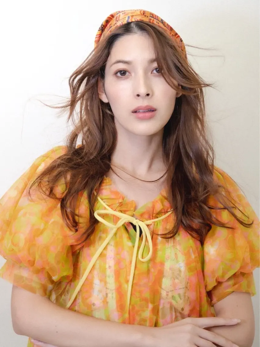 🦋ブリーチなしダブ ルカラー🌈MEGUのヘアスタイル