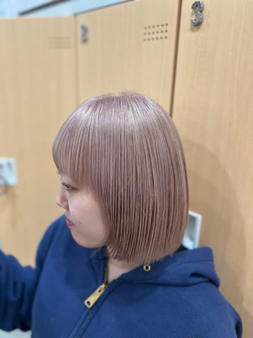 ショート カラー ベージュカラー ピンクカラー ピンクベージュ 近藤 叶大のヘアスタイル