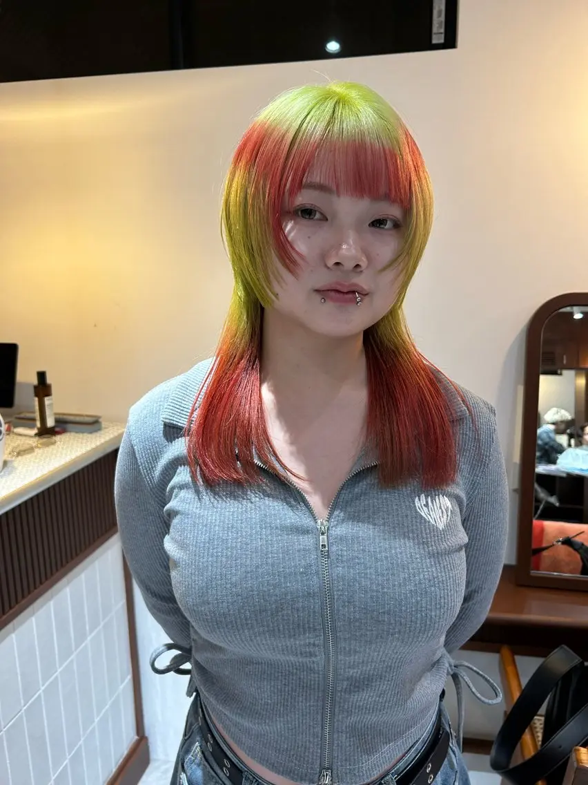 セミロング カット ヘアカラー トリートメント レイヤーカット🍃 カネコのヘアスタイル
