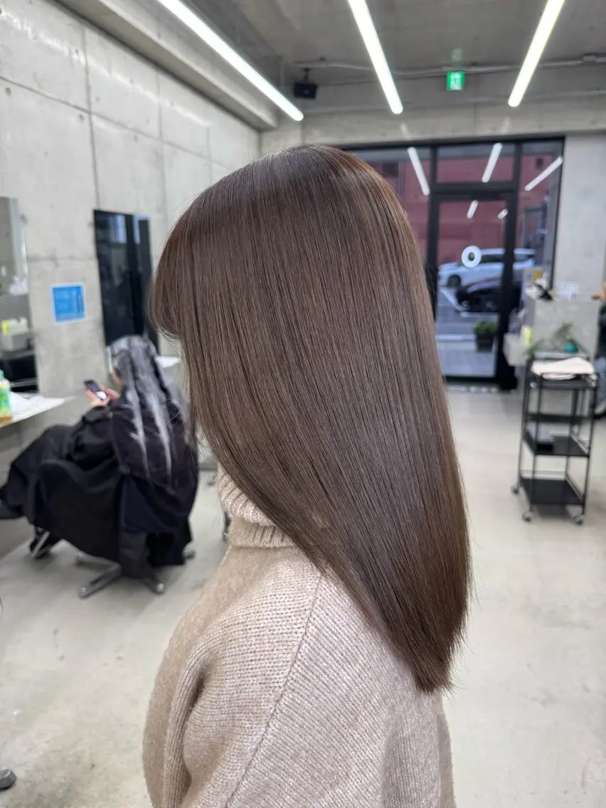 セミロング カラー ブラウンカラー デザインカラー ハイトーンカラー オリーブブラウン ヘアカラー Kazuki/名古屋 ブリーチ/髪質改善のヘアスタイル