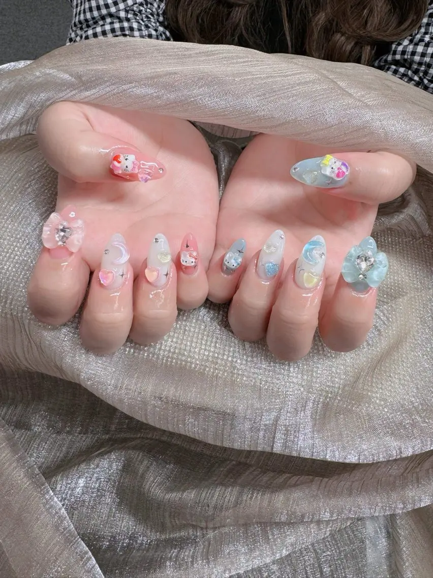 ネイル アートネイル フラワーネイル ジェルネイル グラデーション ミラーネイル Jenn Nail Salonのネイルデザイン
