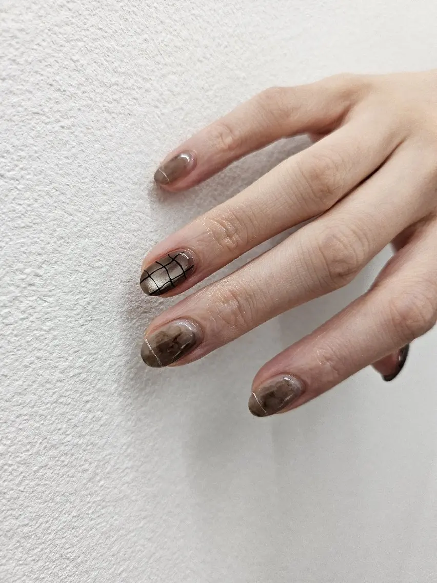 ネイル ジェルネイル マグネットネイル 持ち込み ニュアンスネイル パラジェル ハンドネイル puku nail 🌼kazu🌼のネイルデザイン