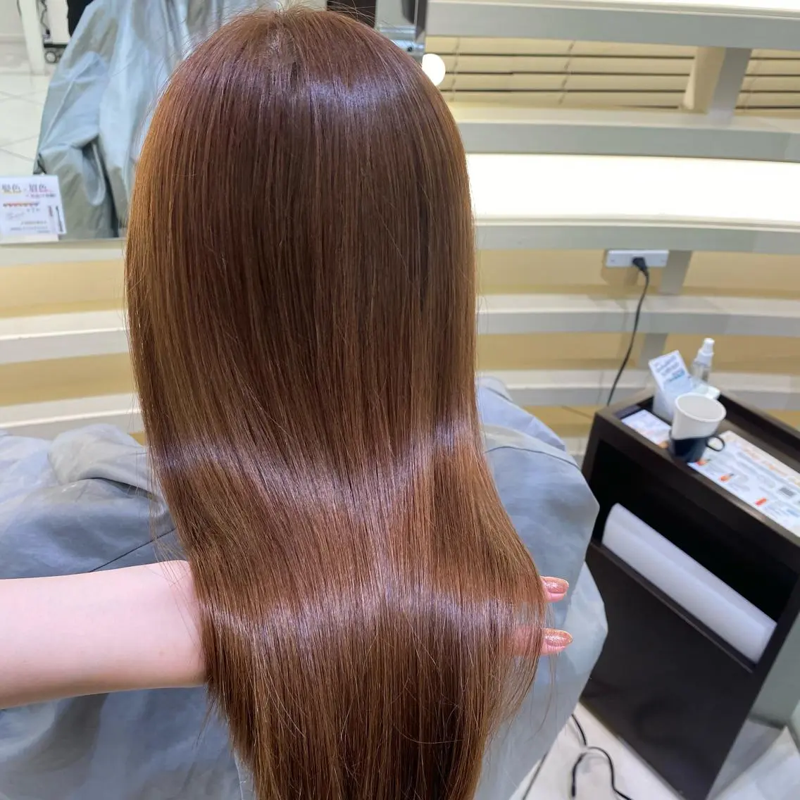 セミロング カラー 銀座メンズ専門🖤 叶奈々のヘアスタイル