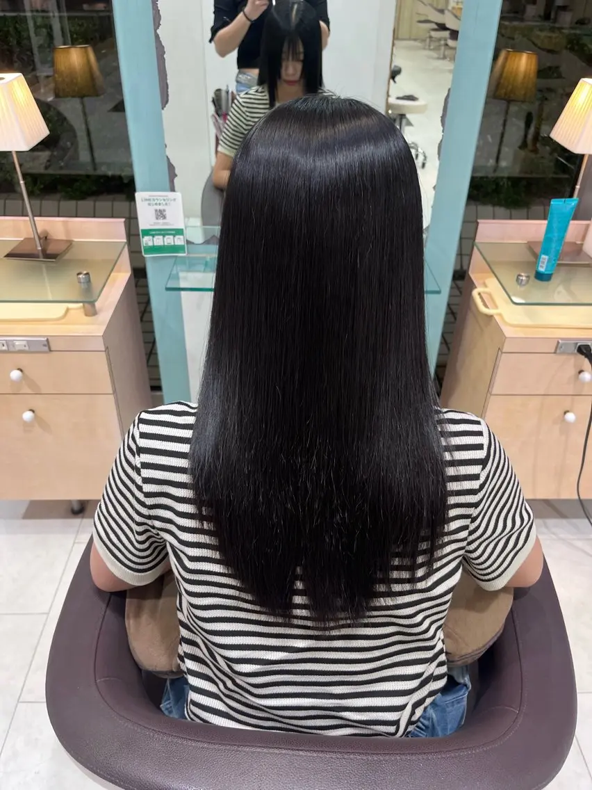 ロング 縮毛矯正 🤍ちなみ 🤍のヘアスタイル