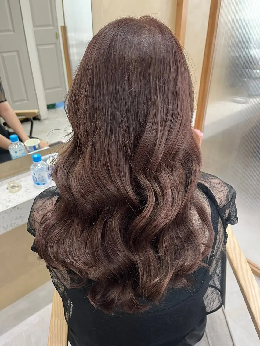 ロング カラー ヘアアレンジ 🥀暖色韓国ヘア💕 保科侑花のヘアスタイル