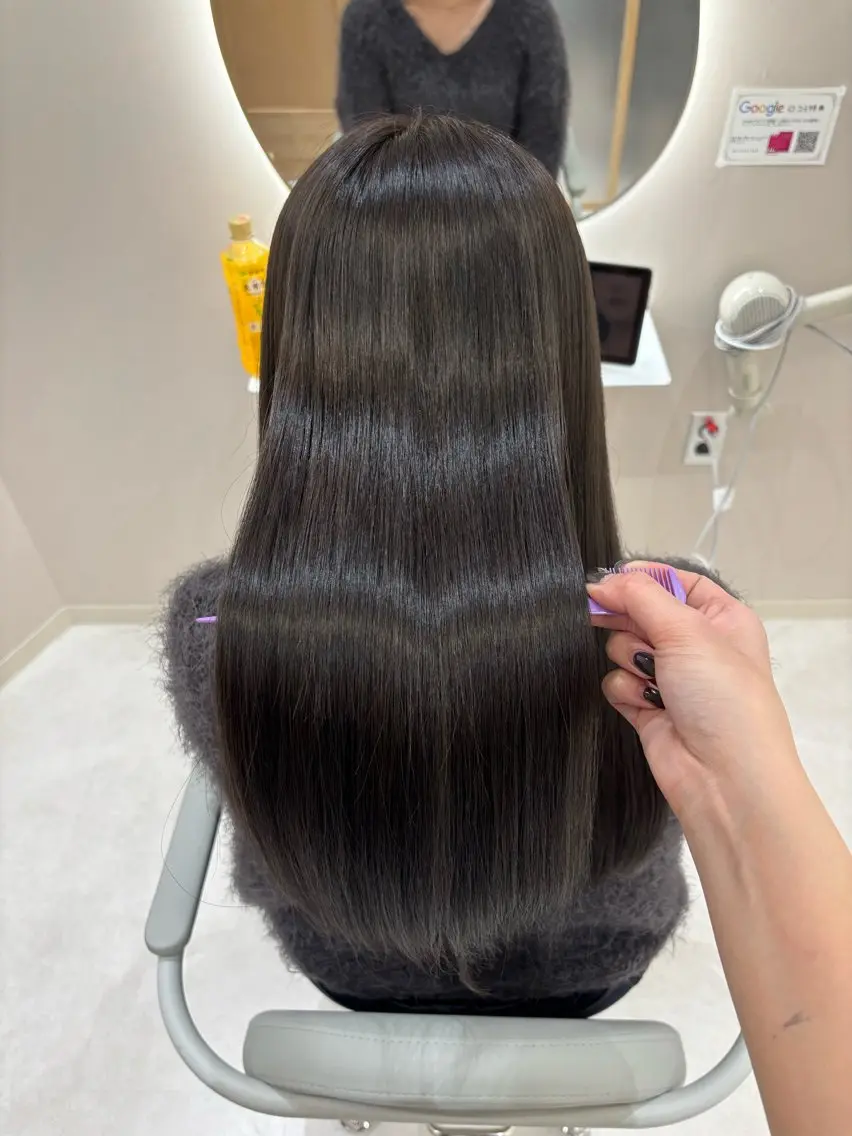 ロング カラー 透明感カラー カット ヘアカラー トリートメント Momoka / 髪質改善のヘアスタイル