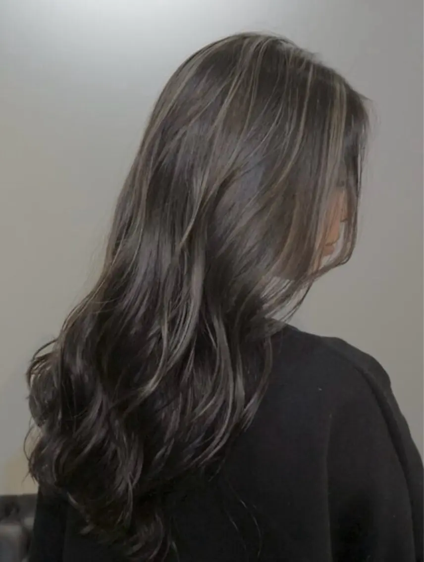 ロング ハイライト ヘアカラー トリートメント miyu/ヘアセット ブリーチモデル募集中のヘアスタイル