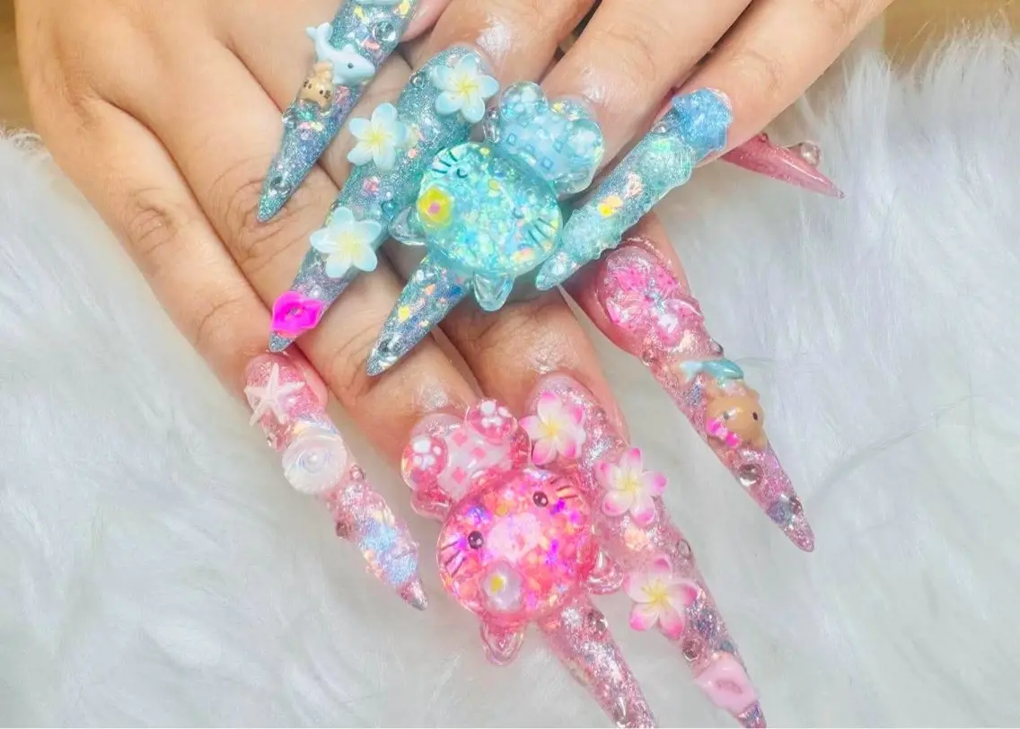 ロング ハンドネイル ANH ゴテゴテネイルのネイルデザイン