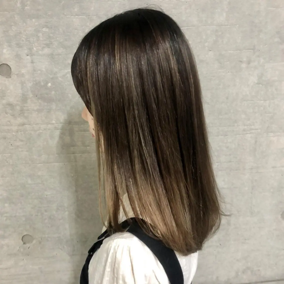 セミロング カラー バレイヤージュ ベージュカラー グラデーションカラー レイヤーカット 卒業式お呼ばれ🕊️ ヘアセット✴︎ミキのヘアスタイル