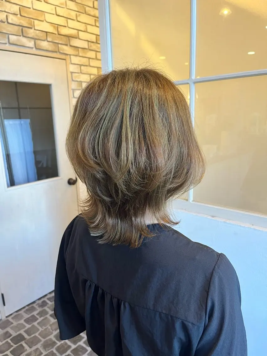 ミディアム カラー ハイライトカラー ハイライト カット ヘアカラー Ayumi/髪質改善 レイヤー/ネイルのヘアスタイル