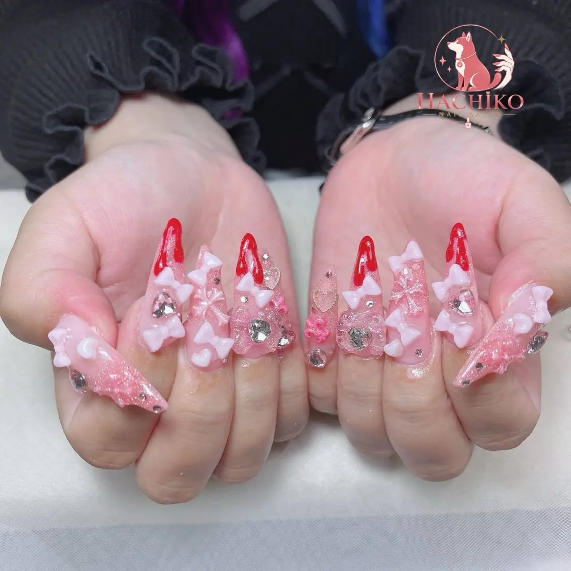 ネイル チークネイル クリアネイル ガーリー キラキラネイル 韓国ネイル ハンドネイル Hachiko Nail Salonのネイルデザイン