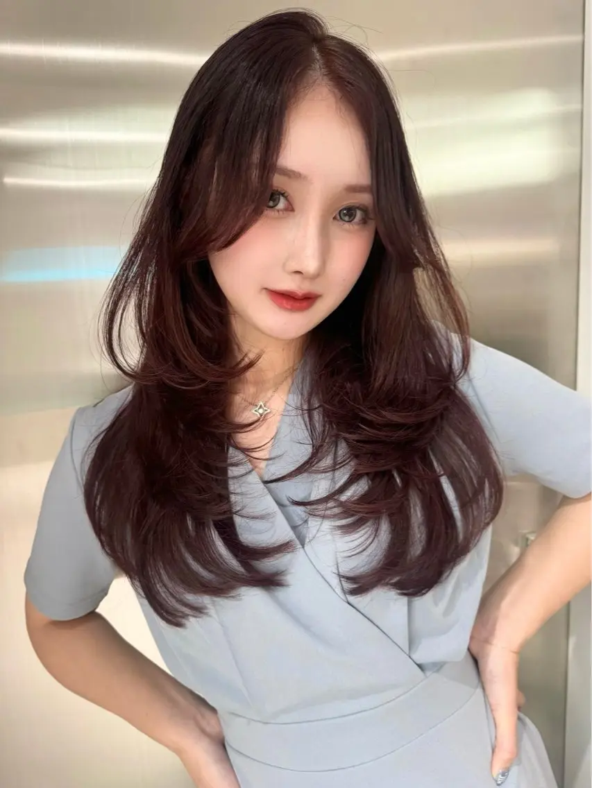 ロング カラー ブリーチ 透明感カラー ブリーチなしカラー 韓国風ヘア ヘアカラー 佐渡優 365連勤する美容師のヘアスタイル
