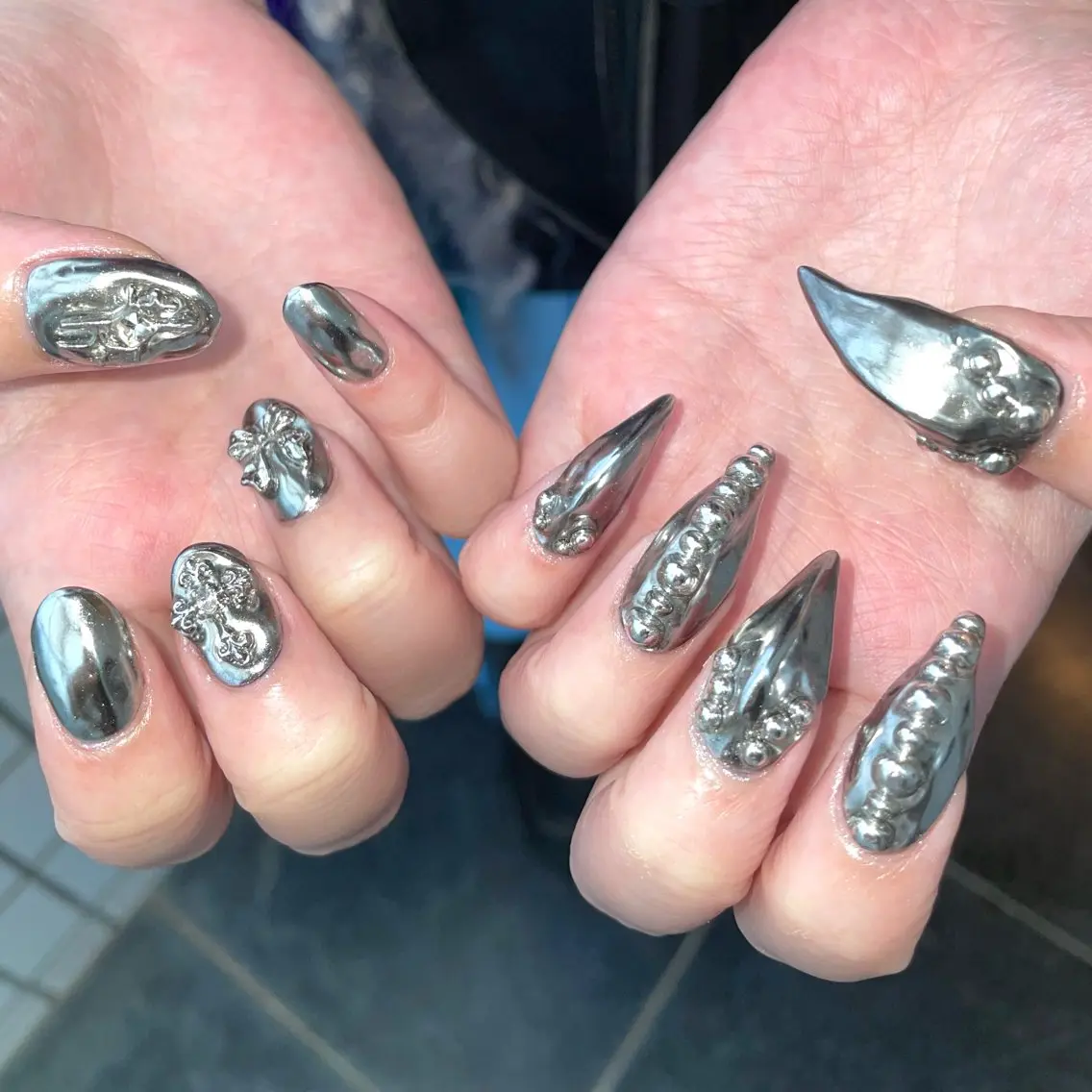 ネイル ミラーネイル ハンドネイル Nail ヌシん家 AKANEのネイルデザイン