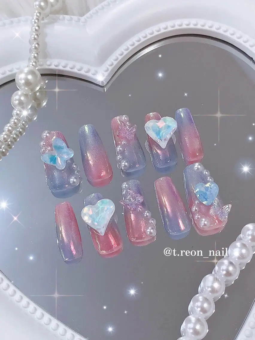 ネイル オーロラネイル グラデーション ハート 水色 マグネットネイル ハンドネイル 3Dアートネイル💗 都築レナのネイルデザイン