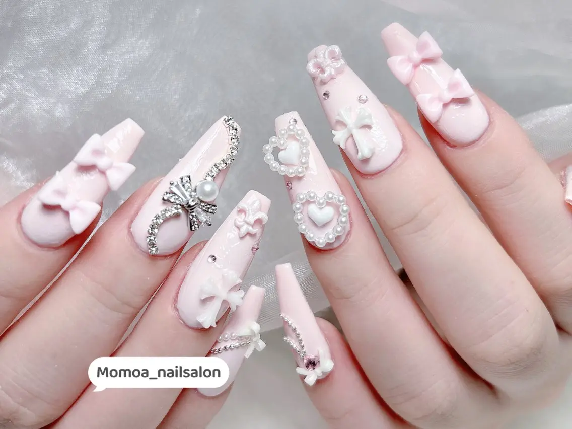ネイル 成人式 キラキラネイル 大理石ネイル(マーブル) スカルプネイル 夏ネイル ハンドネイル MoMoA Nail ネイル長さ出し専門店のネイルデザイン