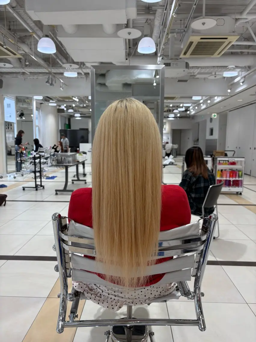 ロング 佐藤 文音のヘアスタイル