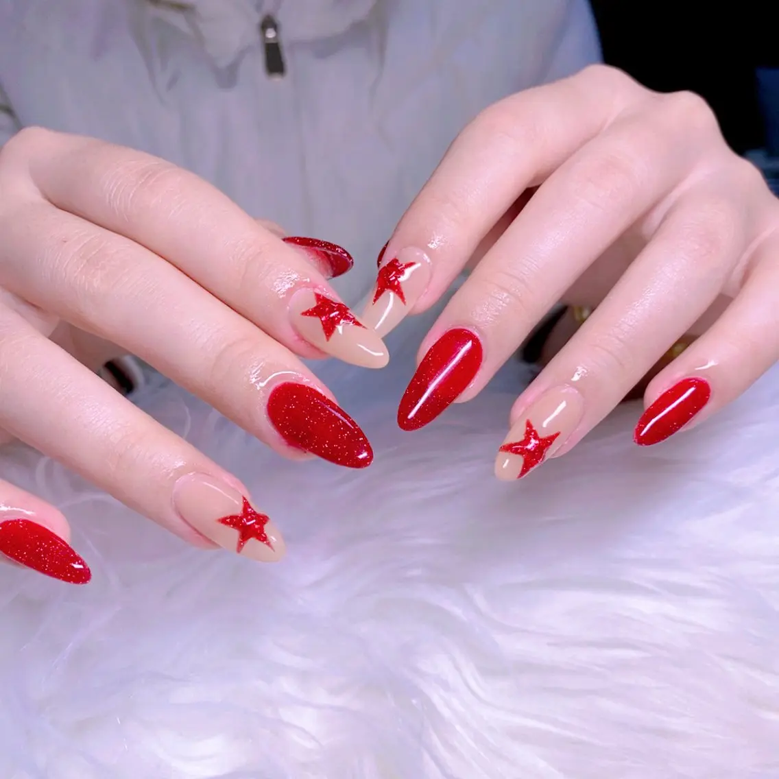 ネイル フラッシュネイル 赤色 冬ネイル クリスマス ハンドネイル Nail Yunaのネイルデザイン