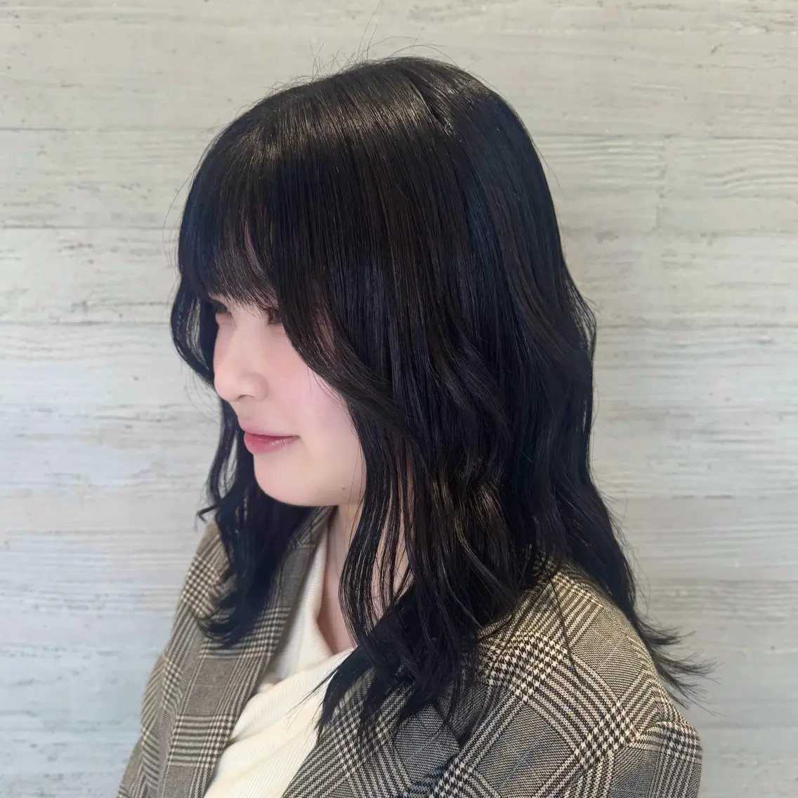 ミディアム カラー 黒髪 ブルーカラー ブルーブラック ハイトーンカラー ヘアカラー NATSUNO ✮のヘアスタイル
