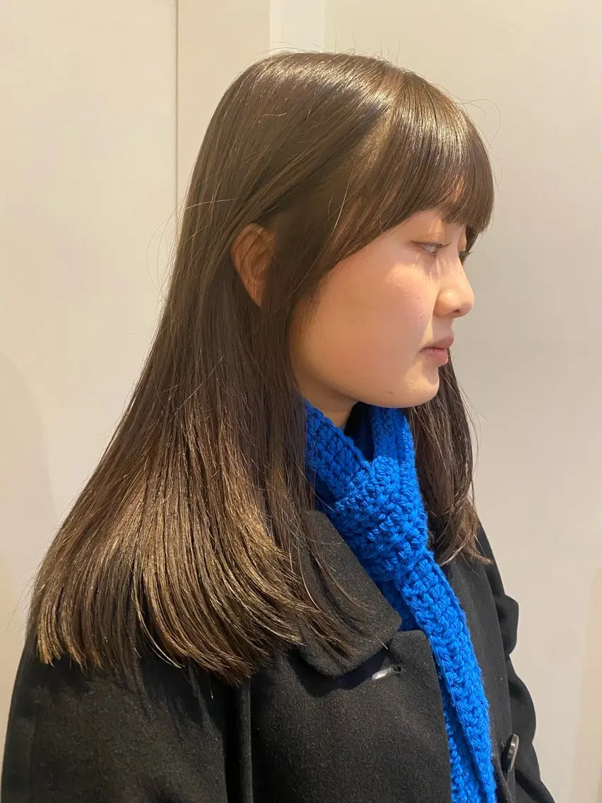 ミディアム カラー ベージュカラー オリーブベージュ 永田 愛莉のヘアスタイル