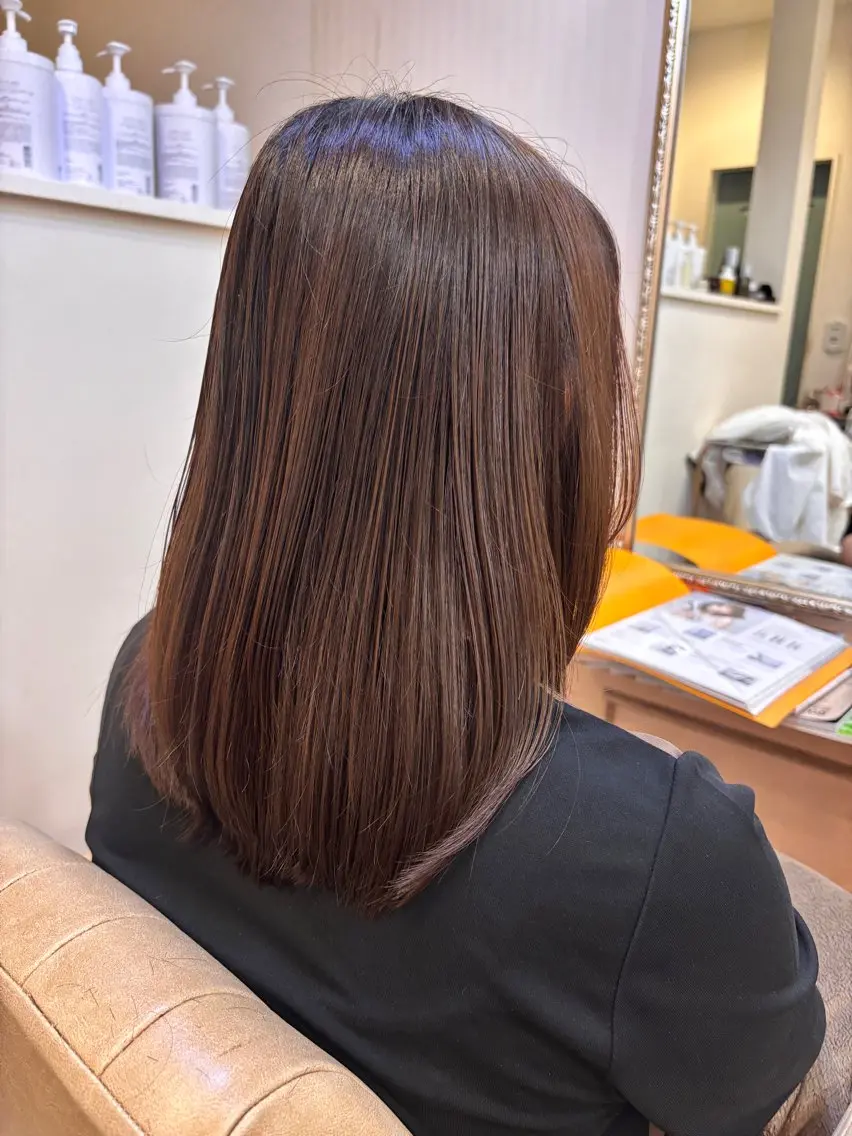 セミロング 山田 愛のヘアスタイル