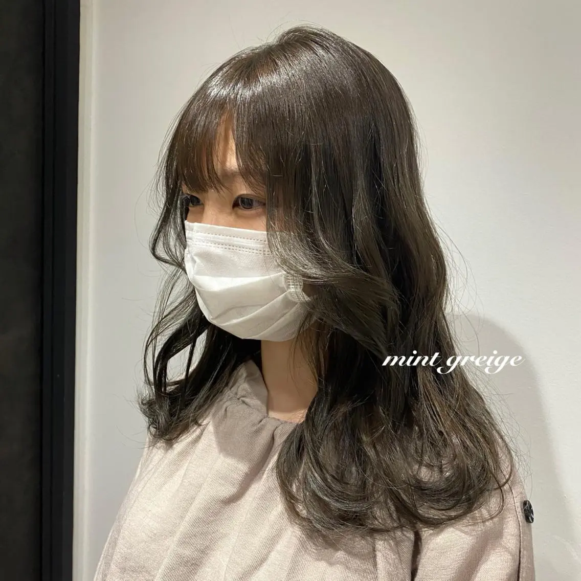 ロング カラー ヘアアレンジ 透明感カラー ハイライトカラー ハイライト 新宿⌇韓国風ヘア ⌇透明感カラーのヘアスタイル