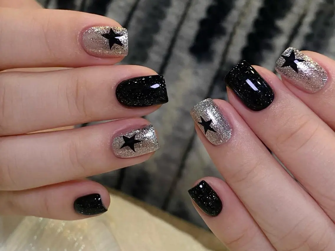 ネイル メンズ メンズ韓国風 オーロラネイル チークネイル 長さ出し フレンチネイル ハンドネイル ハンドケア NEW NAIL KaKa❤️🔥のネイルデザイン