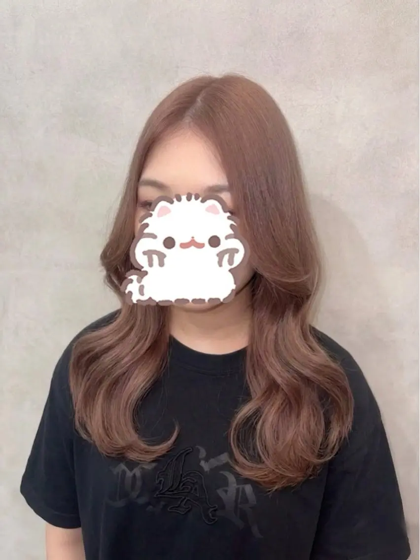 ミディアム カラー 横田 あいらのヘアスタイル