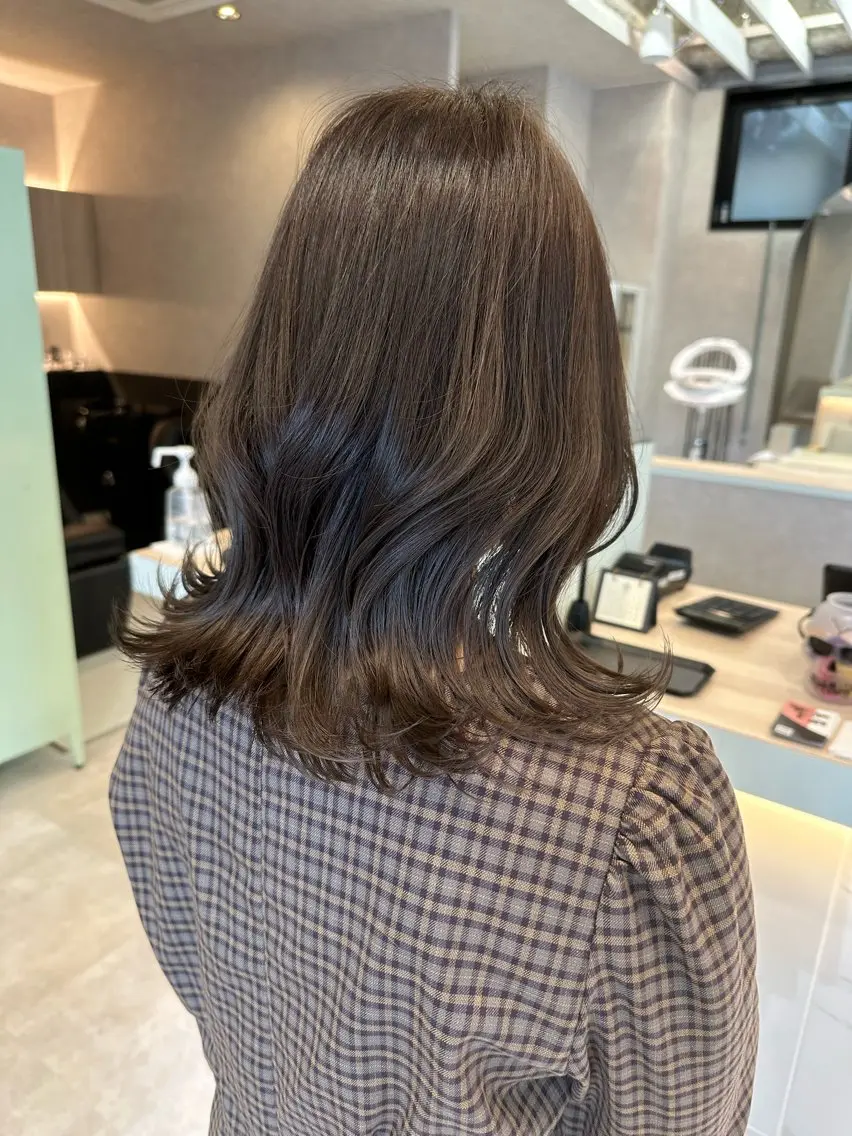 ミディアム カラー 韓国ヘア🦢🖤 Sayumiのヘアスタイル