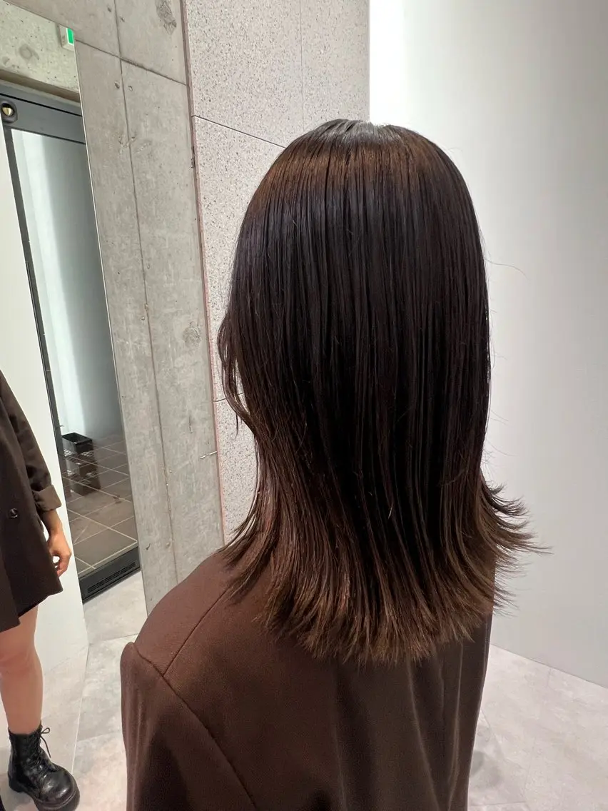 ミディアム カラー ヘアカラー トリートメント くせ毛風パーマ🪡 hikariのヘアスタイル