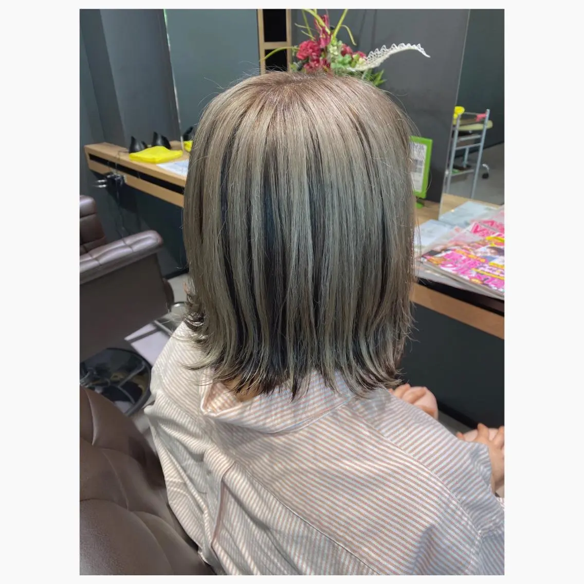 ミディアム カラー デザインカラー 長岡 美紀のヘアスタイル