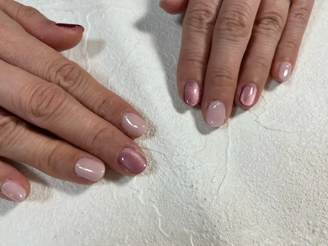 ネイル オーロラネイル フットネイル フレンチネイル ジェルネイル 韓国ネイル ハンドネイル kiki nail たまプラーザのネイルデザイン