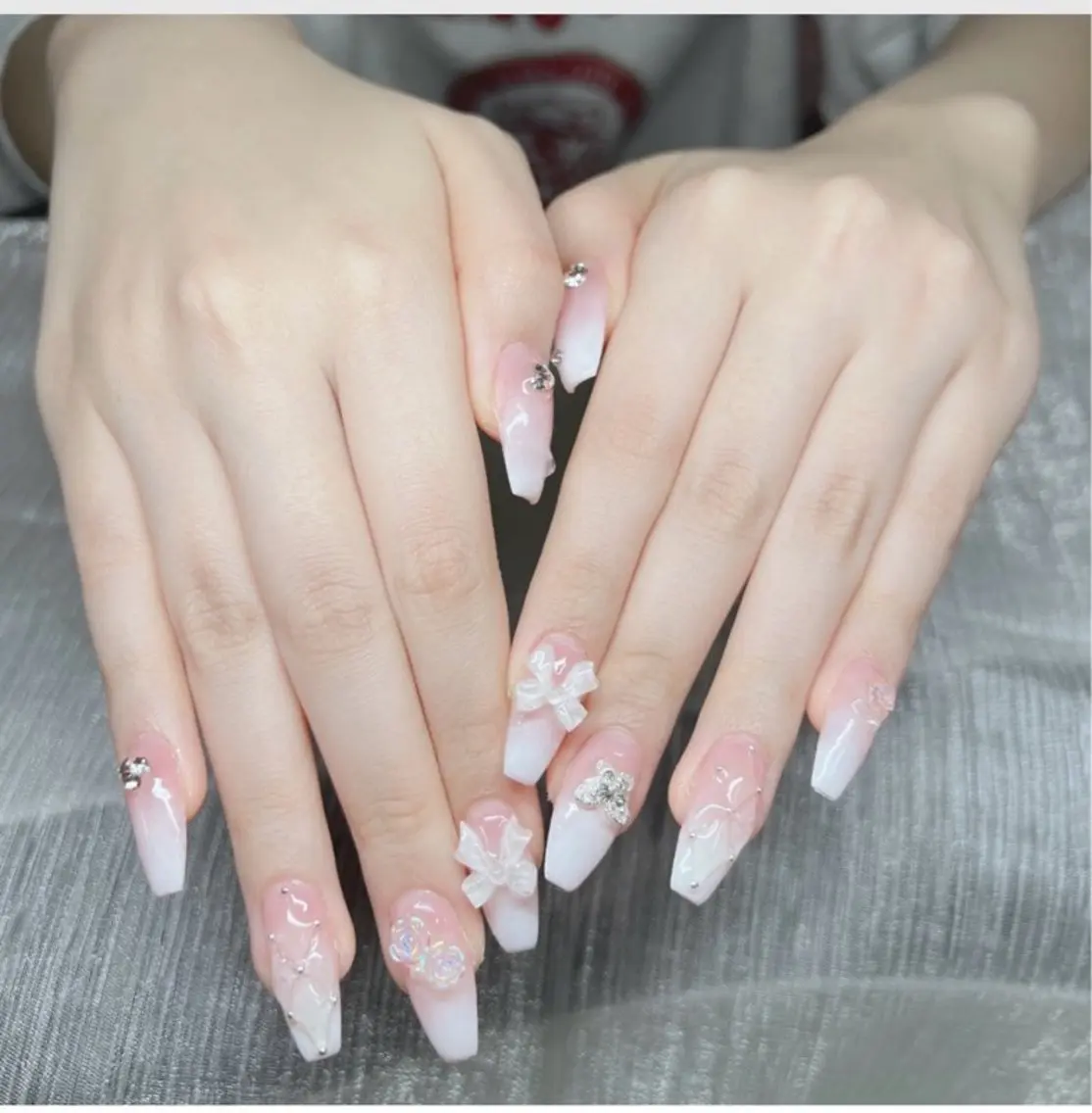 ネイル オーロラネイル チークネイル 長さ出し フットネイル フレンチネイル ハンドネイル Lee Nails チップ長さだし専門店のネイルデザイン