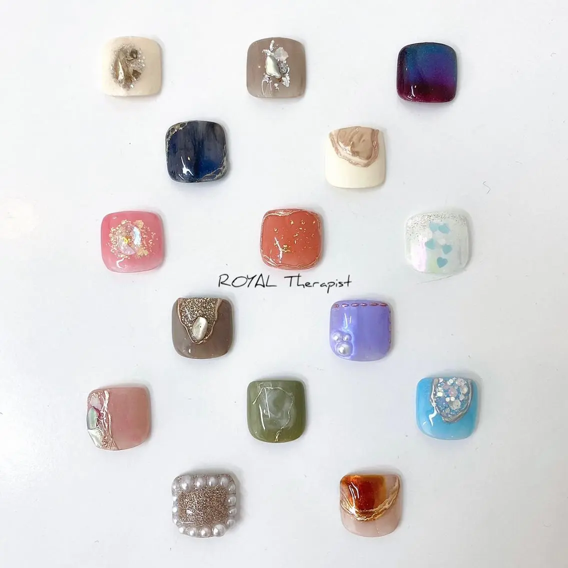 ネイル フットネイル フットネイル 【山岡】 ロイヤル•セラピストのネイルデザイン