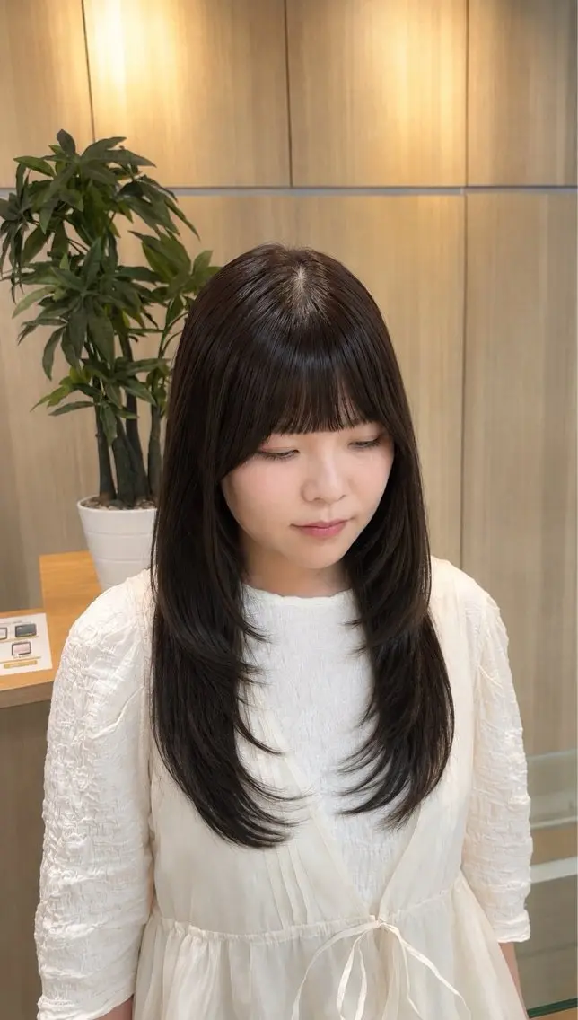 セミロング カット ヘアカラー 山本 琴音のヘアスタイル