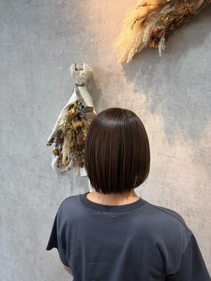 ショート カット 縮毛矯正 艶髪/透明感カラー 下山 萌華のヘアスタイル